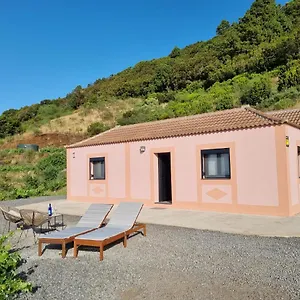 https://villa-los-vaqueros.in-canary-islands.com