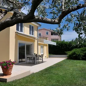 https://apartment-ulivo.in-istria.net