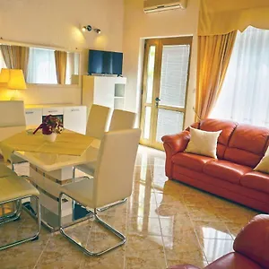 https://antonio-apartment-2.in-istria.net